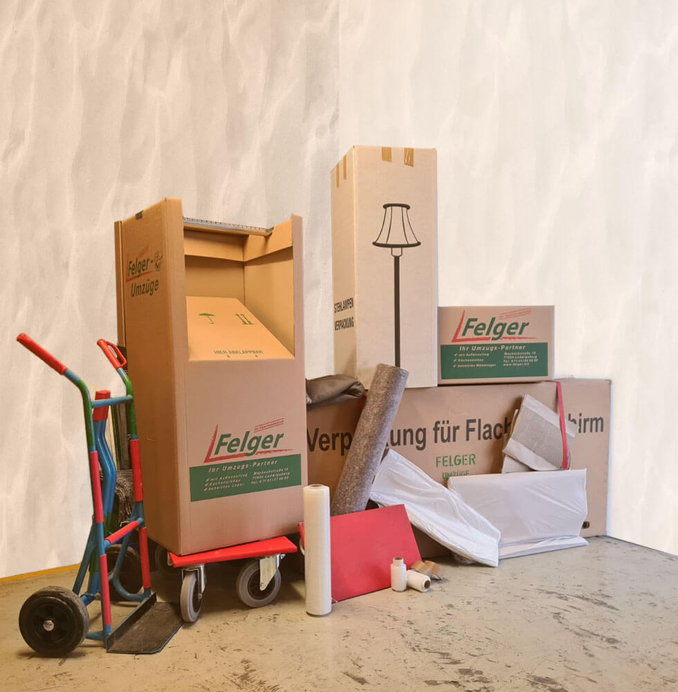 Stapel verschiedener Kartons und Packmaterialien von Felger GmbH Stapel verschiedener Kartons und Packmaterialien von Felger GmbH